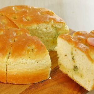 The Easiest and Delicious Garlic Butter Bread Makes the Children of My Neighbor cry for greed