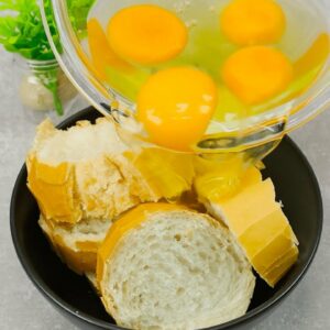 Don’t waste leftover bread, try this easy and tasty recipe!🍮🤩#shorts