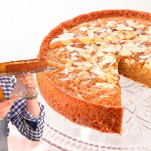 Ahhmazing Honey Cake Recipe