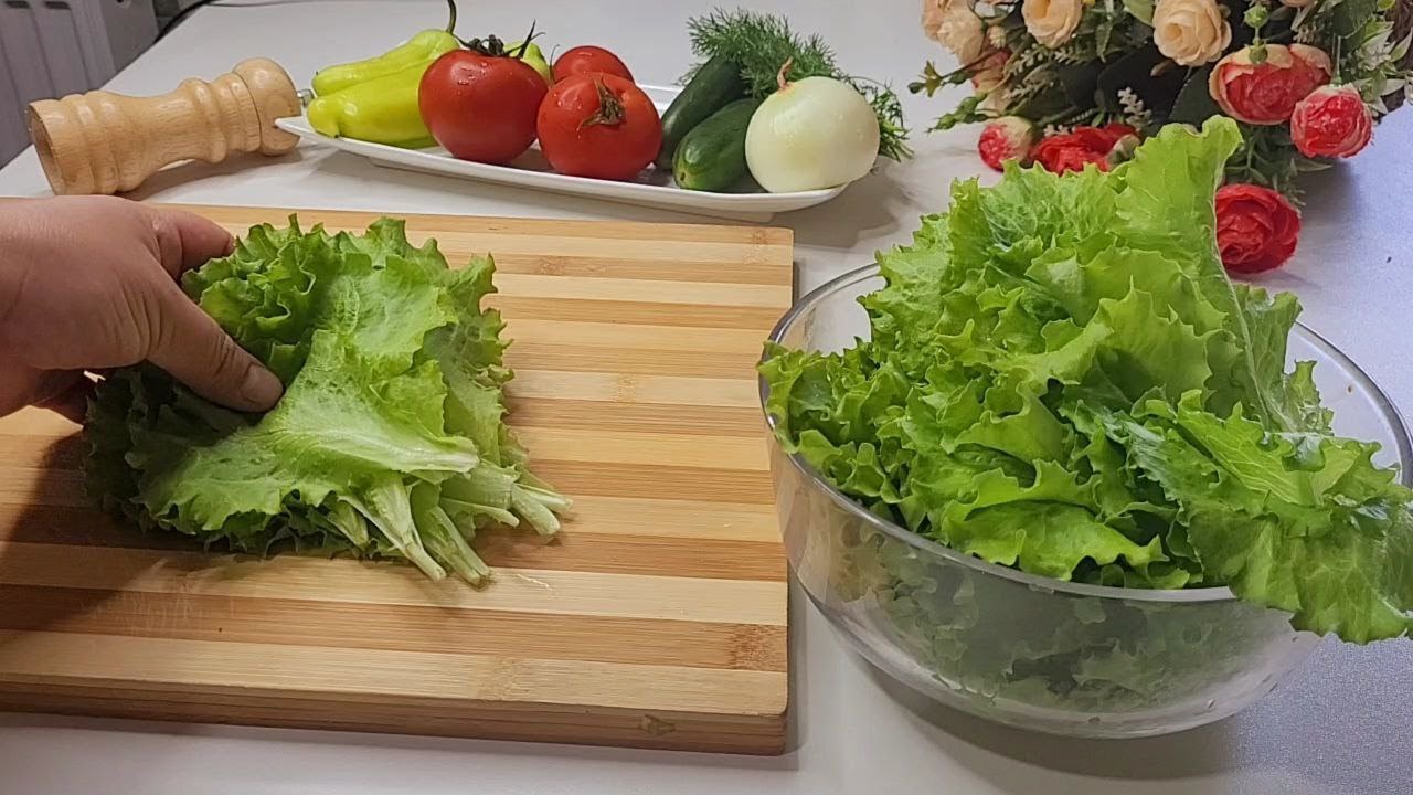 Greek Salad (Very Tasty and Healthy)
